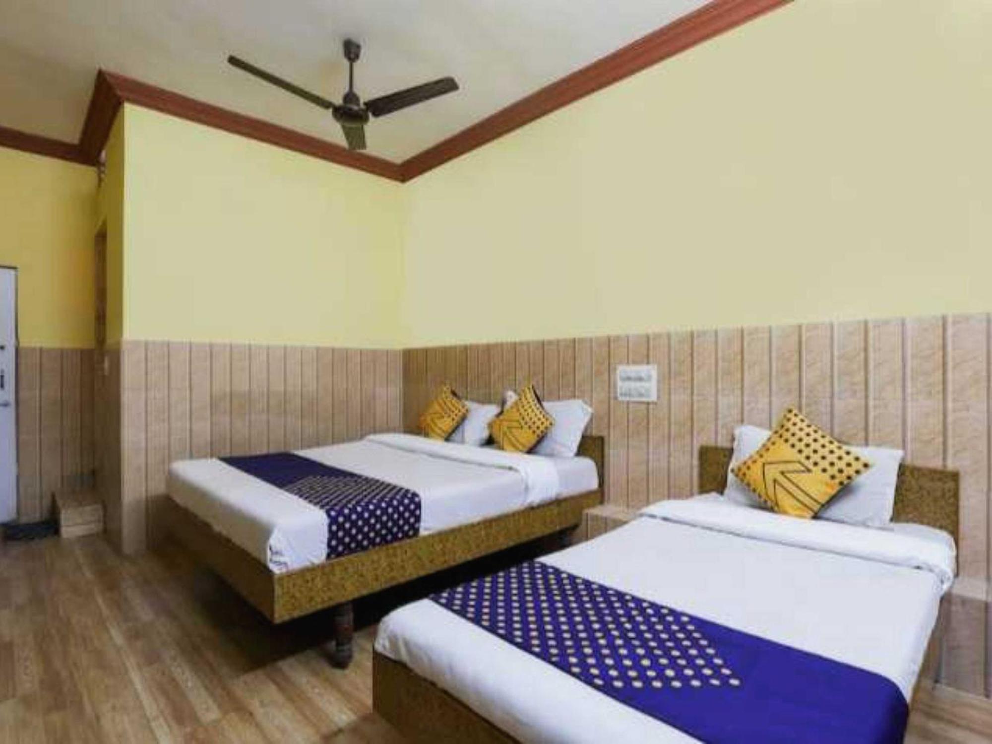 Oyo Hotel Apsara Guest House Ahmedabad Eksteriør billede